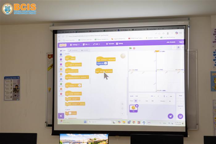 Coding & AI — camper photo 2