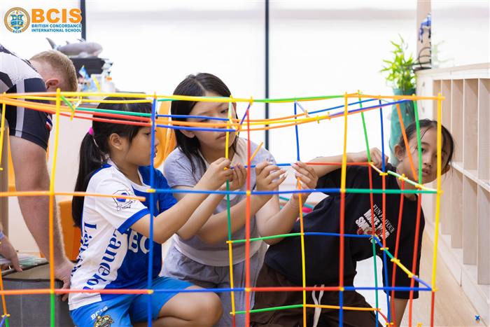 More from the team-building challenge 9